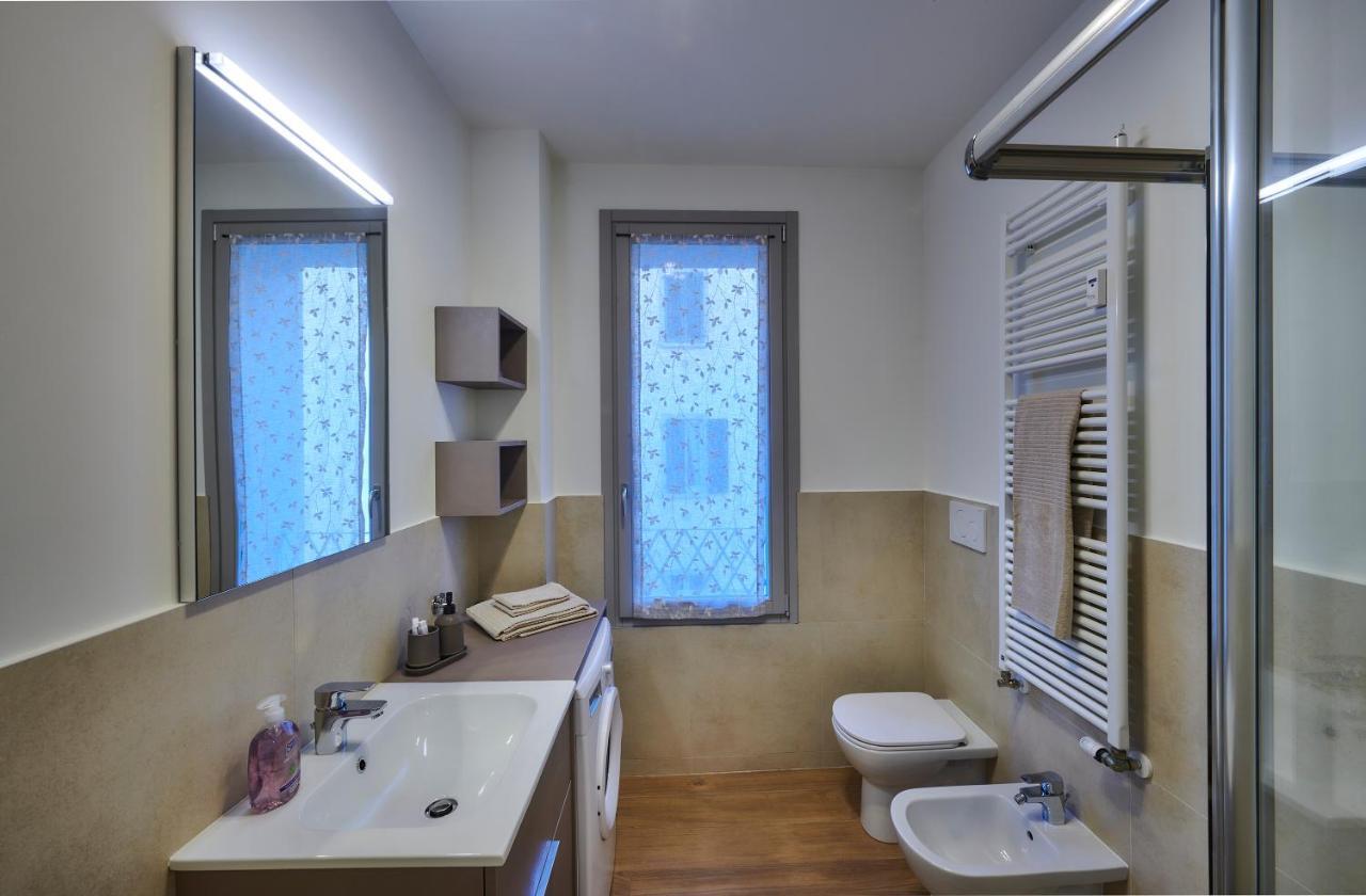 Lecco Lake Apartments Villa Liberty Kültér fotó