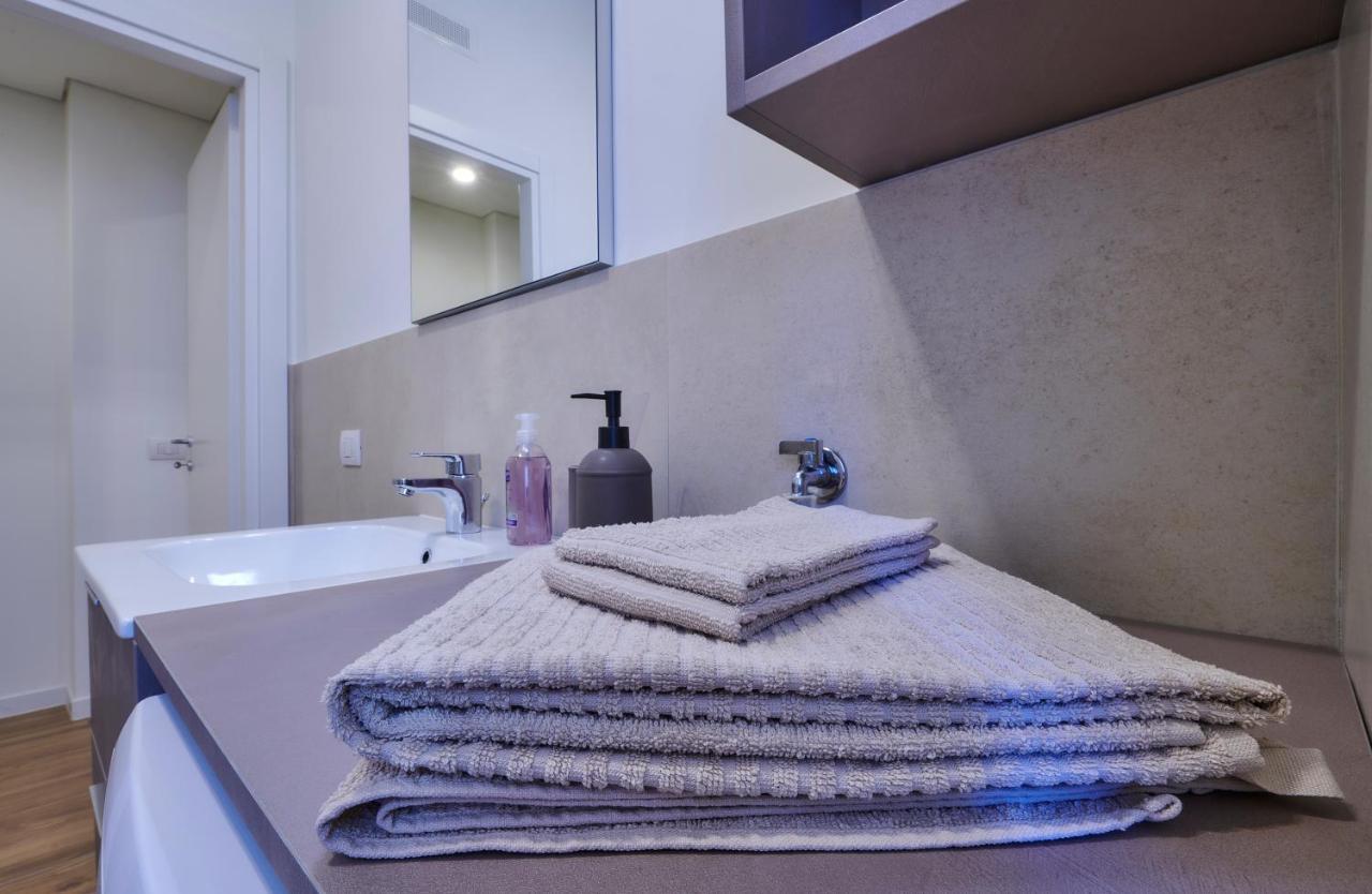 Lecco Lake Apartments Villa Liberty Kültér fotó